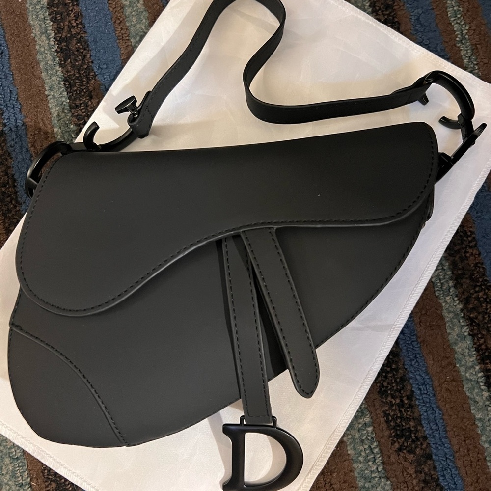 Black Saddle Bag